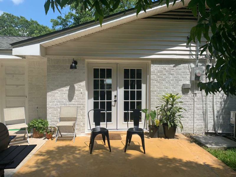 310 Milam St - Photo 2 of 9