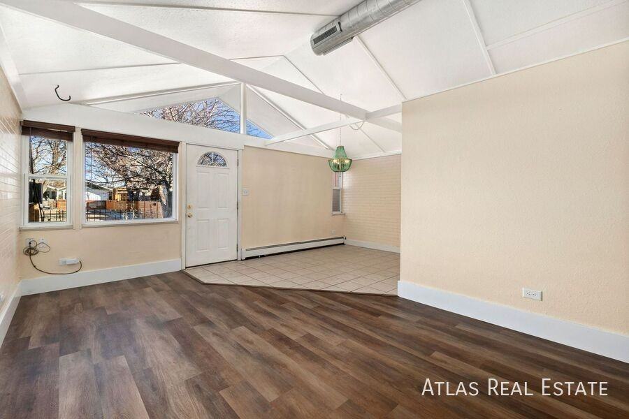 1408 Julian St - Photo 5 of 10