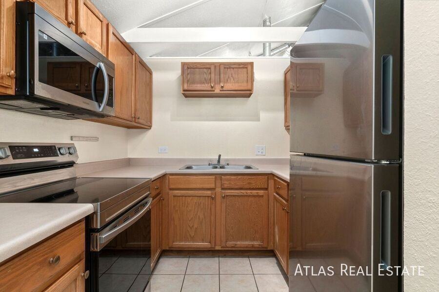 1408 Julian St - Photo 7 of 10