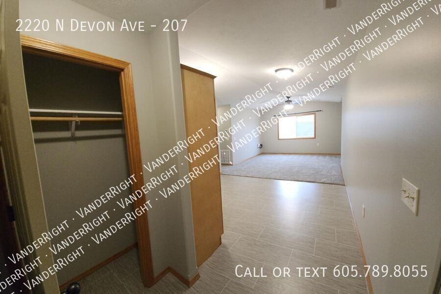 2220 N Devon Ave #207 - Photo 6 of 15