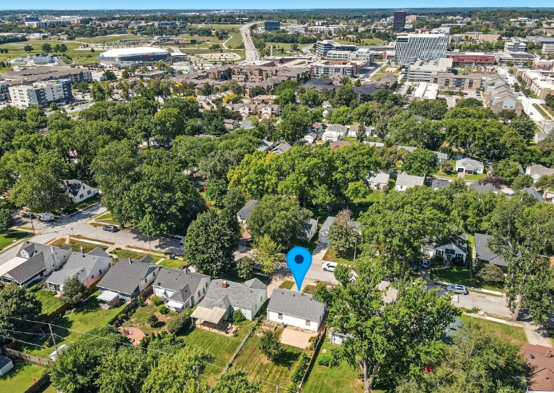 1927 S 61st St - Photo 2 of 20