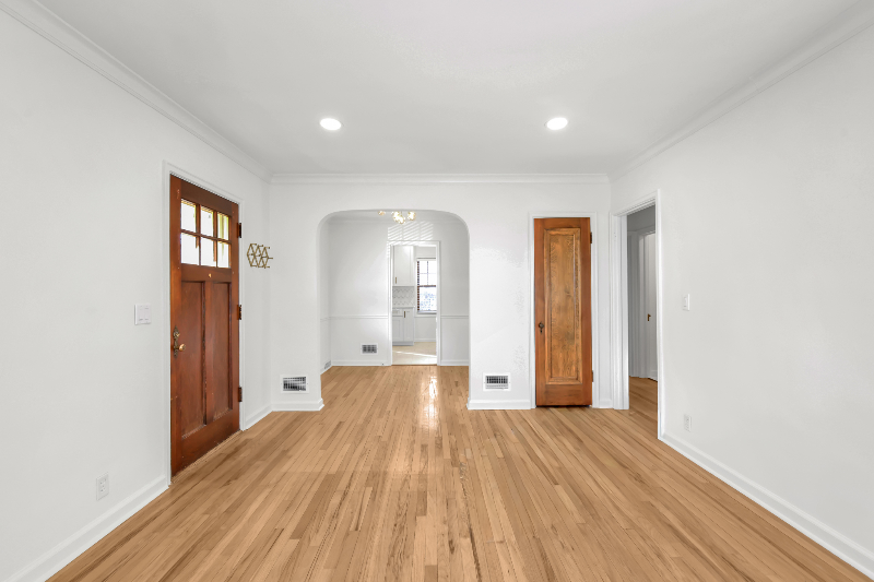 1927 S 61st St - Photo 3 of 20