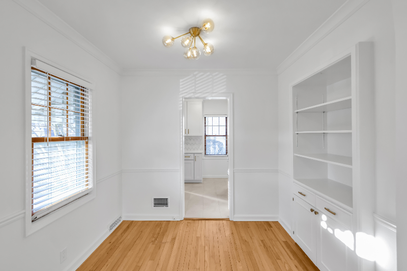 1927 S 61st St - Photo 6 of 20