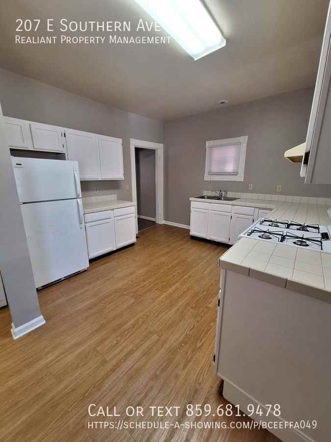 207 E Southern Ave #1 - Photo 6 of 22