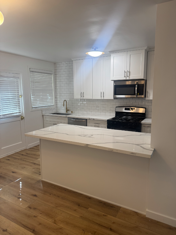 1302 Franklin St #1320B - Photo 2 of 7