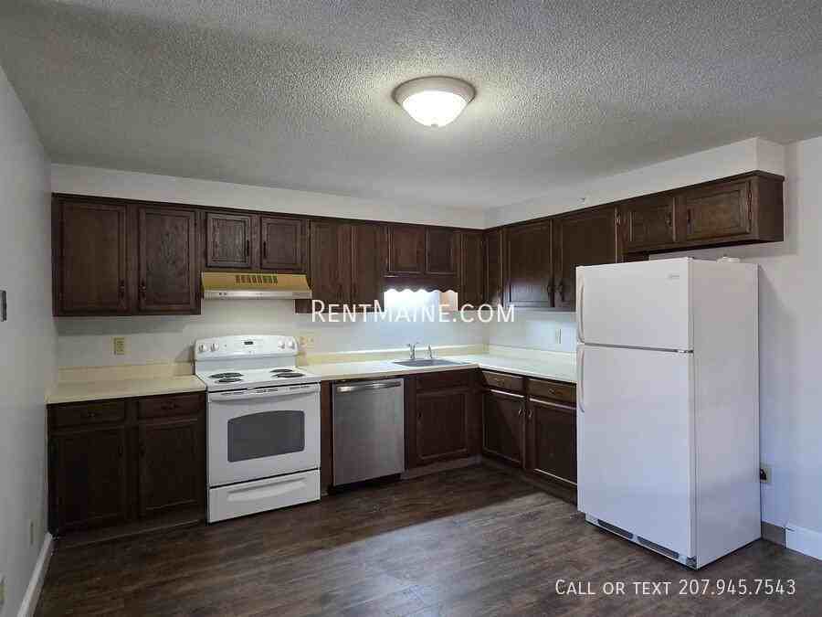 41 River Rd #D5 - Photo 2 of 22