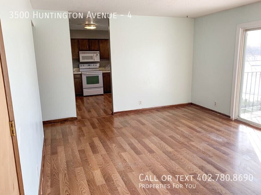 3500 Huntington Ave #4 - Photo 3 of 22