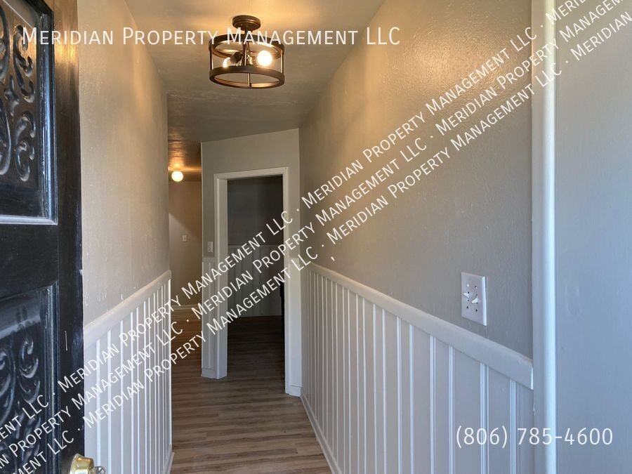 5431 32nd St - Photo 3 of 15