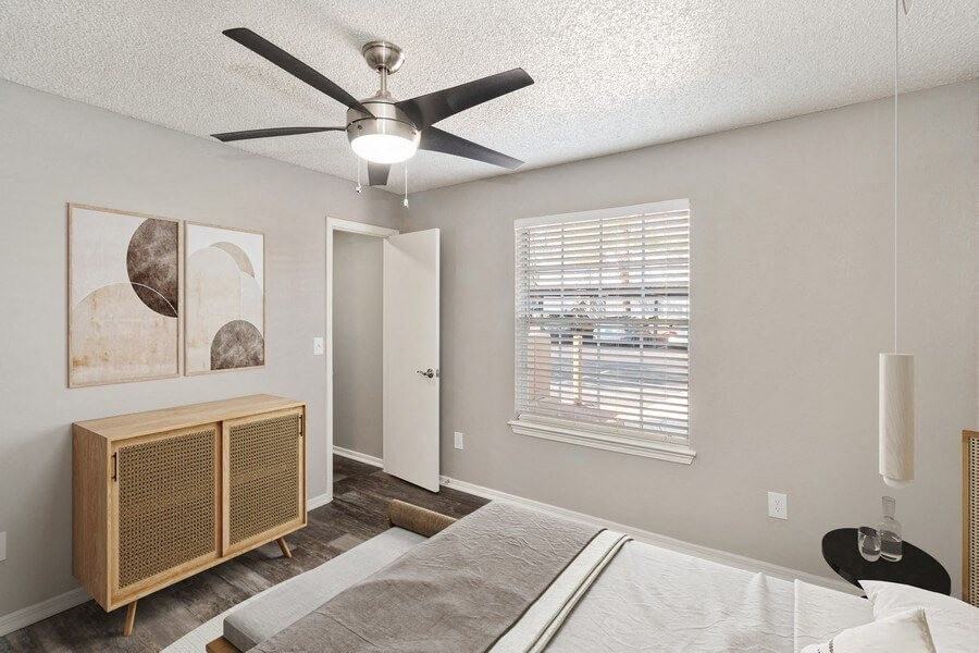 Reflections at the Lakes - Photo 5 of 18