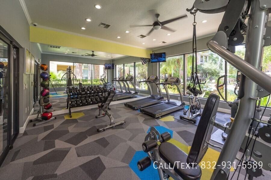 9835 Windmill Lakes Blvd #BRK2 - Photo 7 of 10