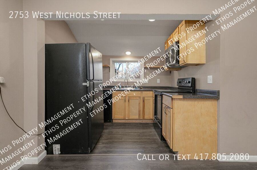 2753 W Nichols St - Photo 3 of 15