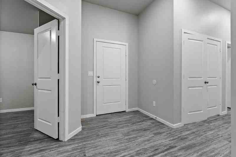 2120 N Avenue J #A - Photo 2 of 20