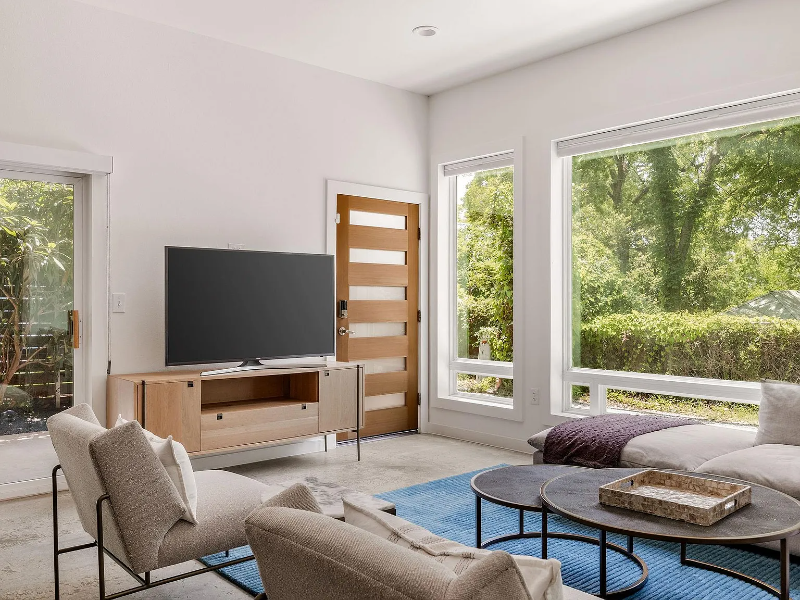 2211 Canterbury St #B - Photo 2 of 14