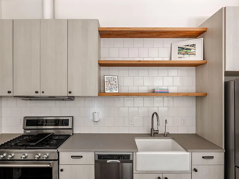 2211 Canterbury St #B - Photo 5 of 14