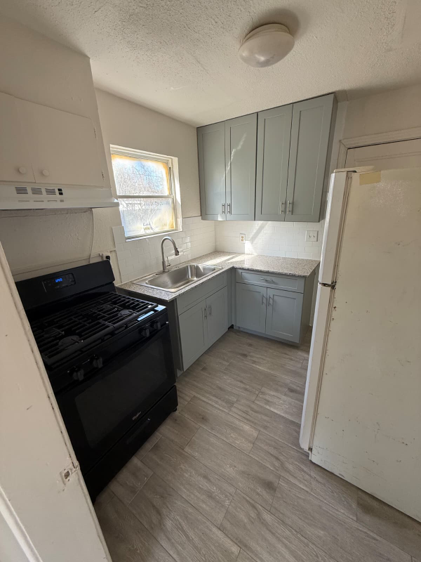 1217 3rd Ave N #1 - Photo 5 of 14