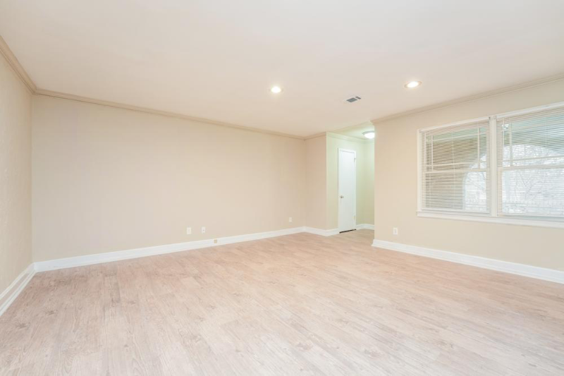 3680 Citation Dr - Photo 5 of 15