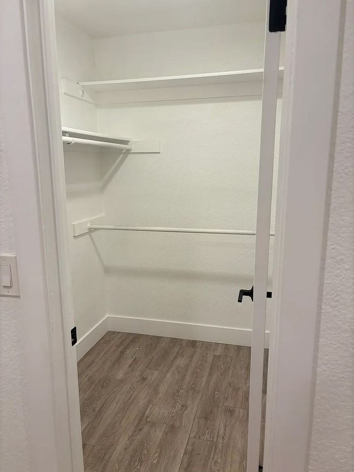 8787 E Mountain View Rd #1006 - Photo 7 of 15