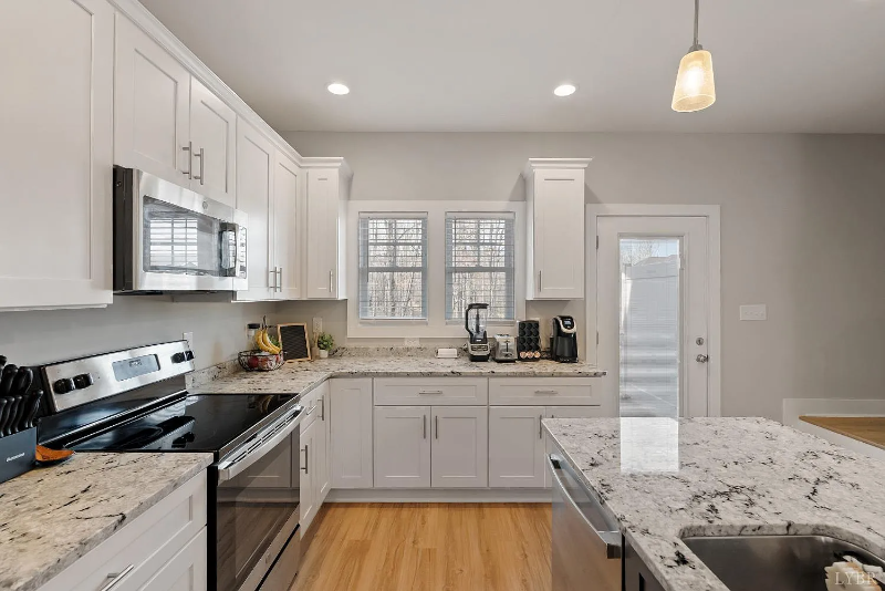 36 English Commons Dr - Photo 2 of 20