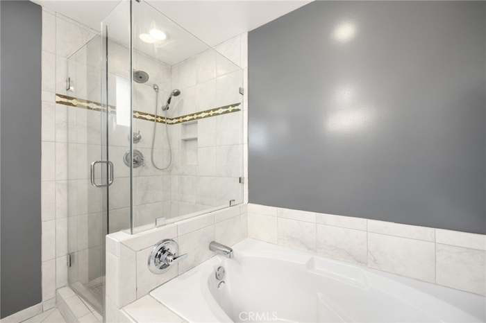 10732 Lindesmith Ave - Photo 2 of 19