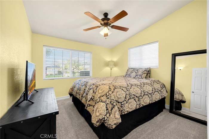 10732 Lindesmith Ave - Photo 3 of 19