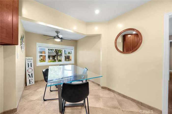 10732 Lindesmith Ave - Photo 5 of 19