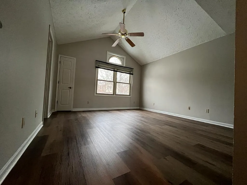 9572 Maple Way - Photo 7 of 12