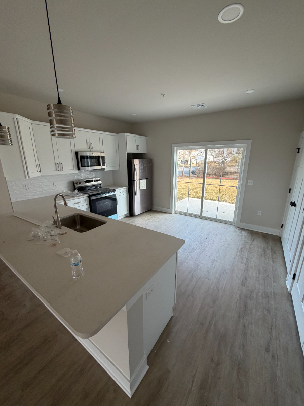 1411 Greenview Dr #1 - Photo 4 of 15