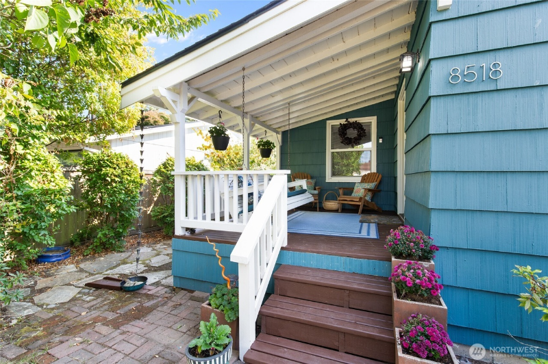 1815 11th Ave - Photo 3 of 44