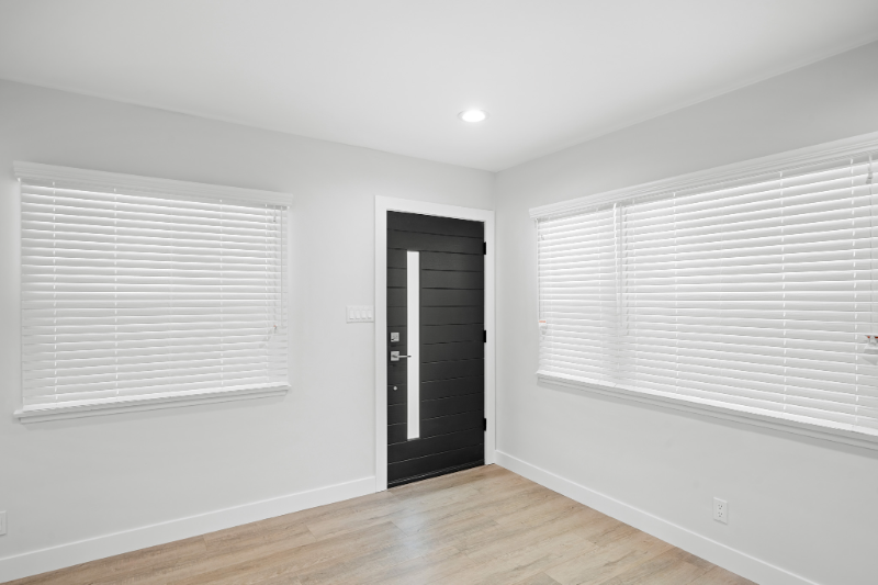 623 E Chevy Chase Dr #C - Photo 3 of 18