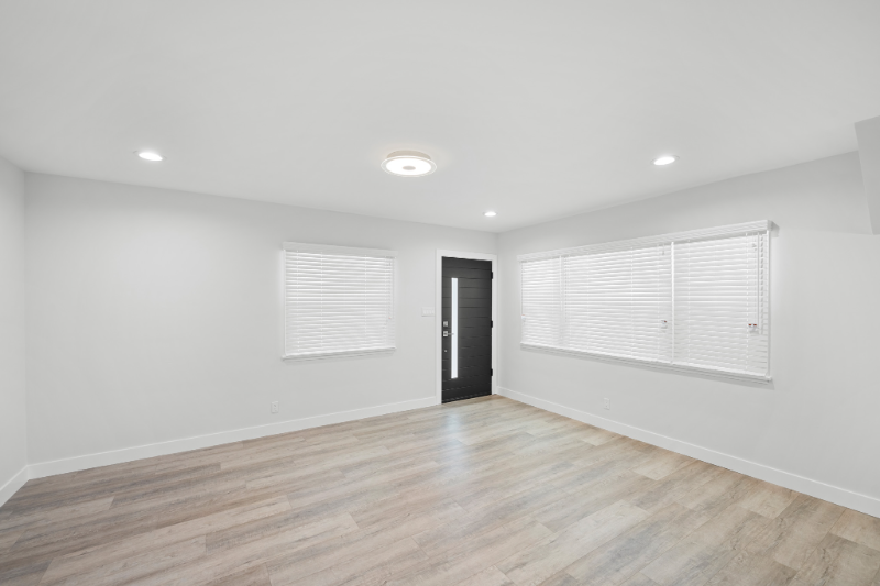 623 E Chevy Chase Dr #C - Photo 6 of 18