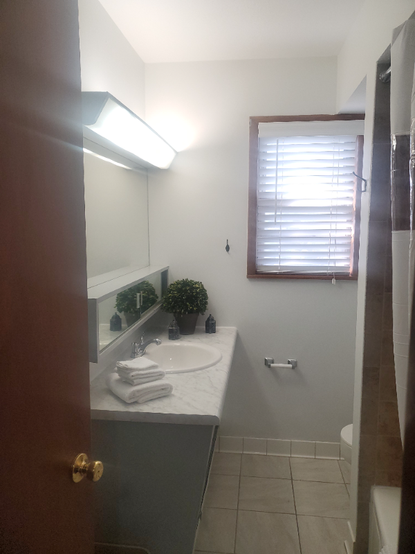 1215E E Elm St #104 - Photo 6 of 9