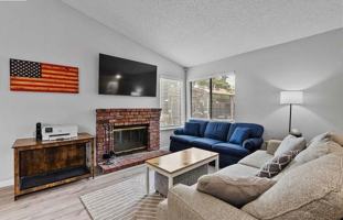 featured image of 2829 Morro Dr