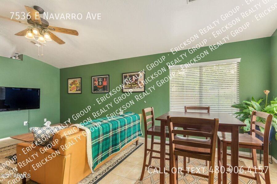 7536 E Navarro Ave - Photo 3 of 21