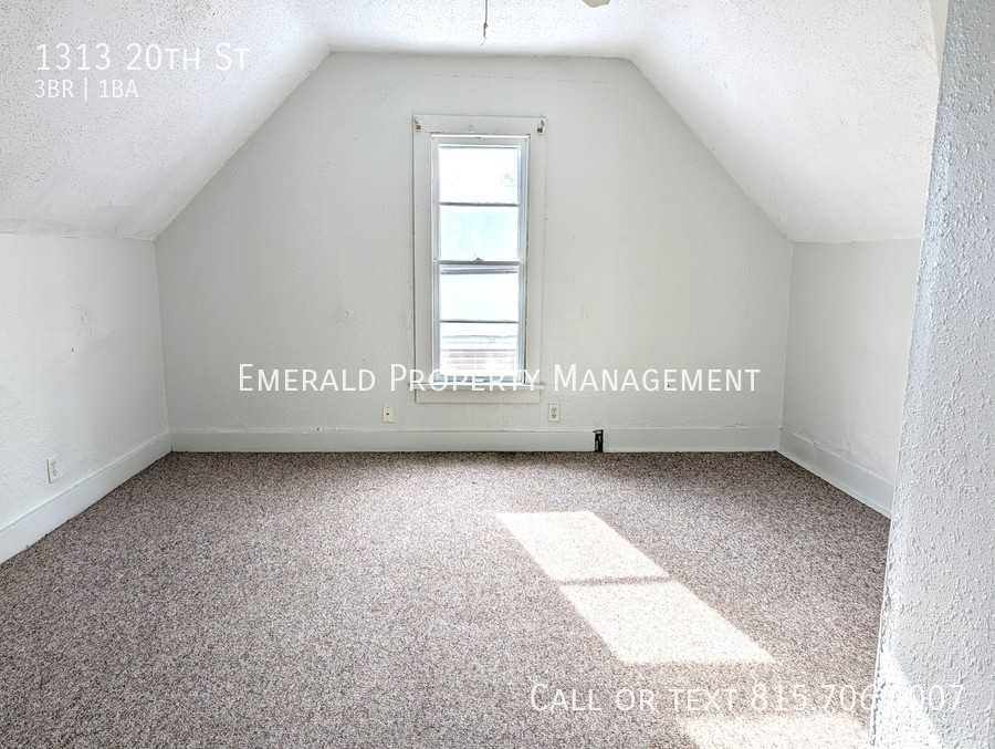 1313 20th St - Photo 7 of 18