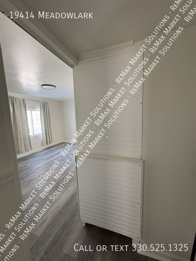 19414 Meadowlark Ln - Photo 3 of 24