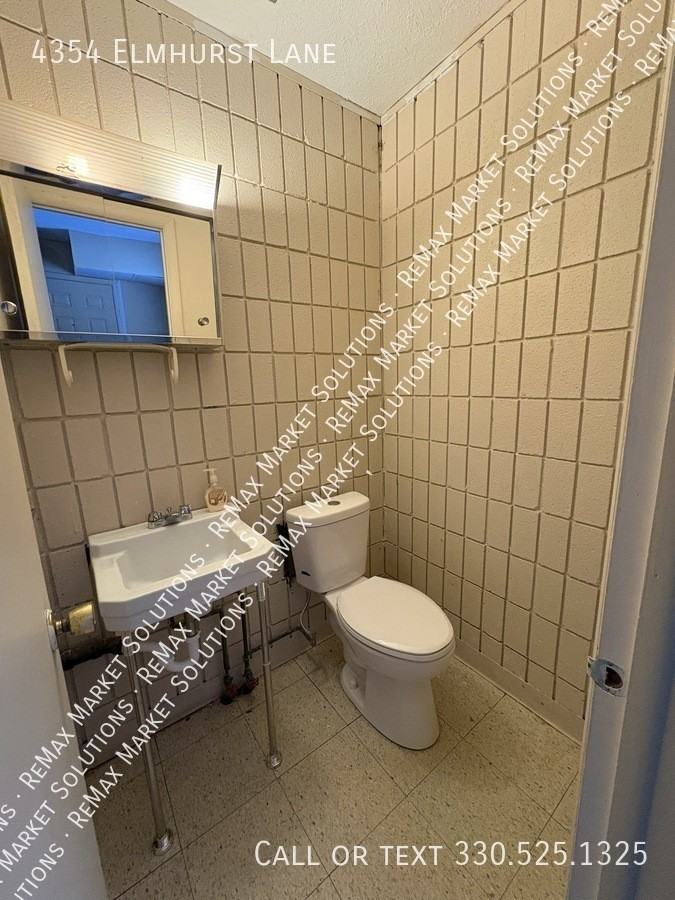 4354 Elmhurst Dr - Photo 5 of 22