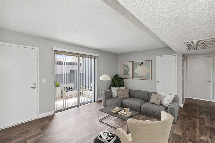 Accent on Rainbow - Photo 3 of 20