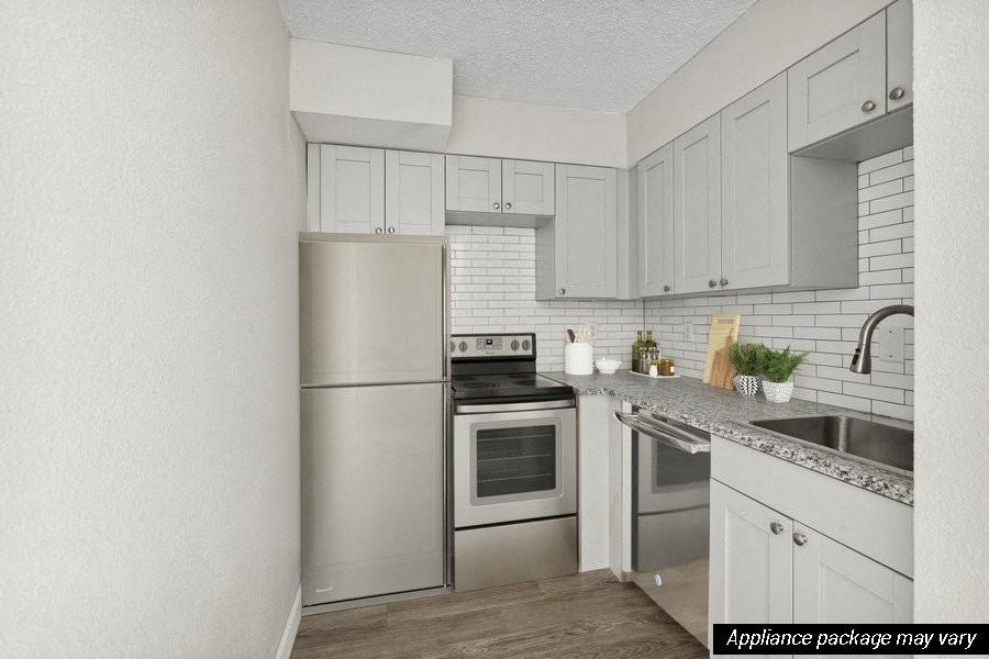 Lenox Cove - Photo 6 of 28