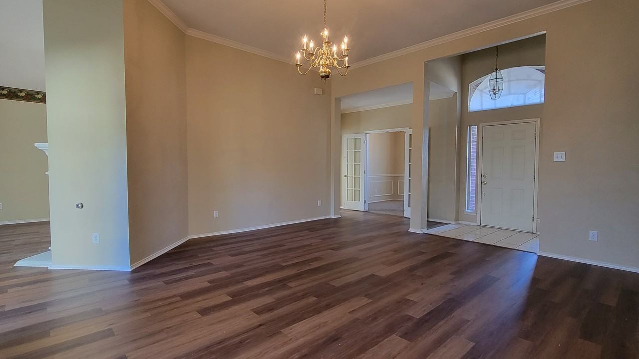 1606 Jennifer Dr #NA - Photo 6 of 20