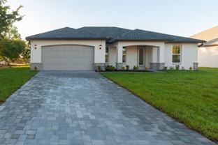 916 Sw 24th St #NA - Photo 1 of 1