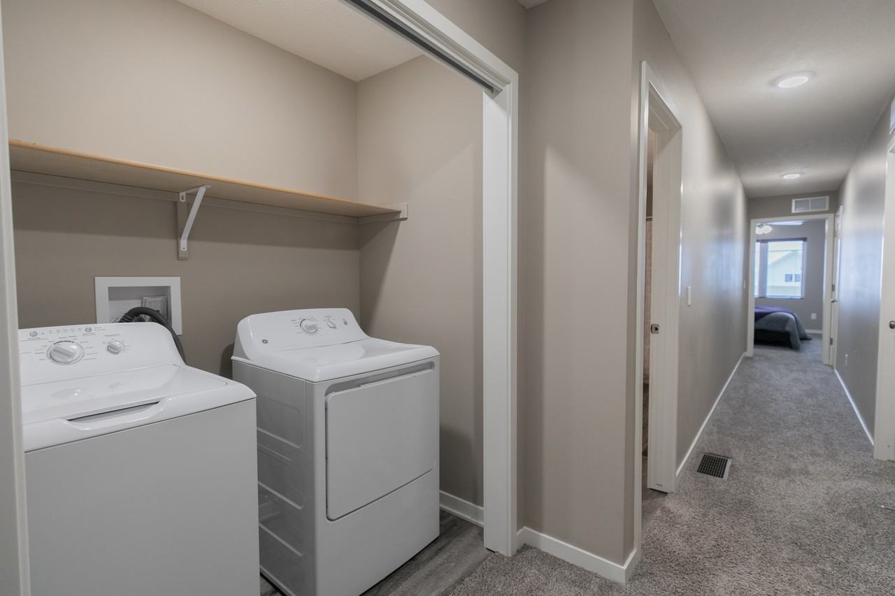 2811 Q St #4 - Photo 3 of 15