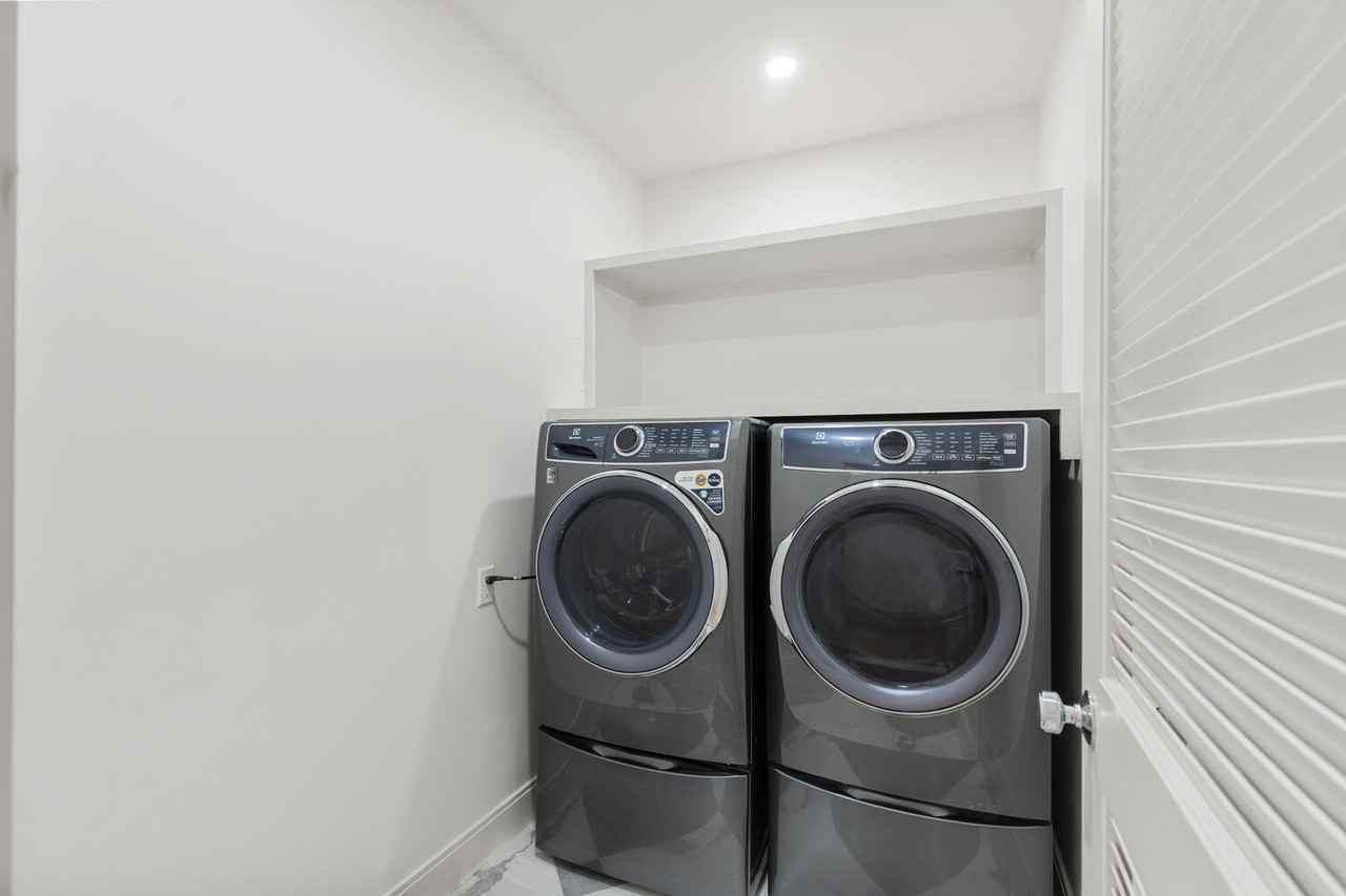 8 Holly Ave #1 - Photo 3 of 41