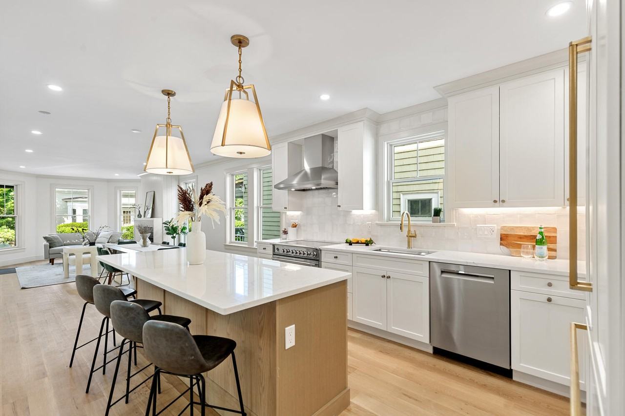 8 Holly Ave #1 - Photo 6 of 41