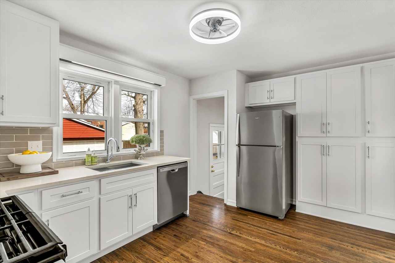 4333 Schirmer St #NA - Photo 4 of 26