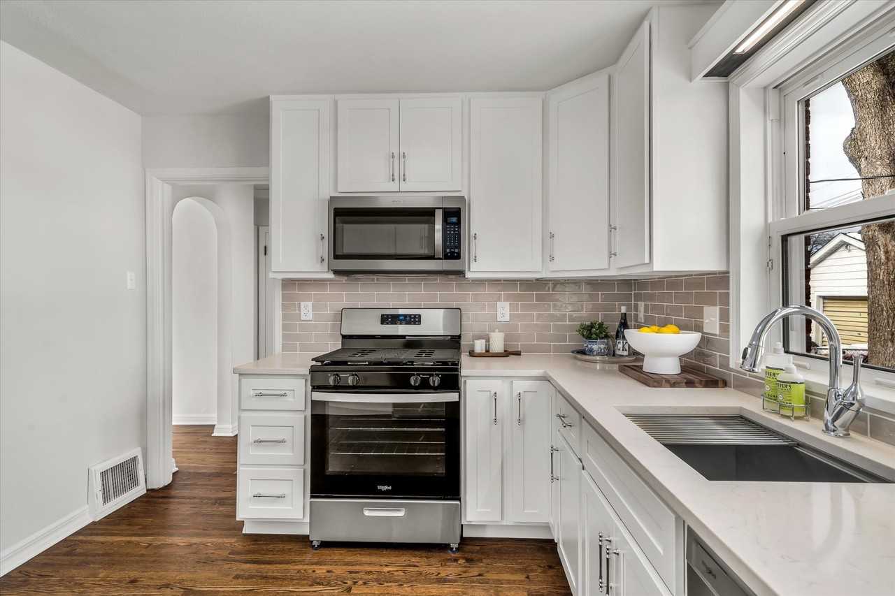 4333 Schirmer St #NA - Photo 5 of 26