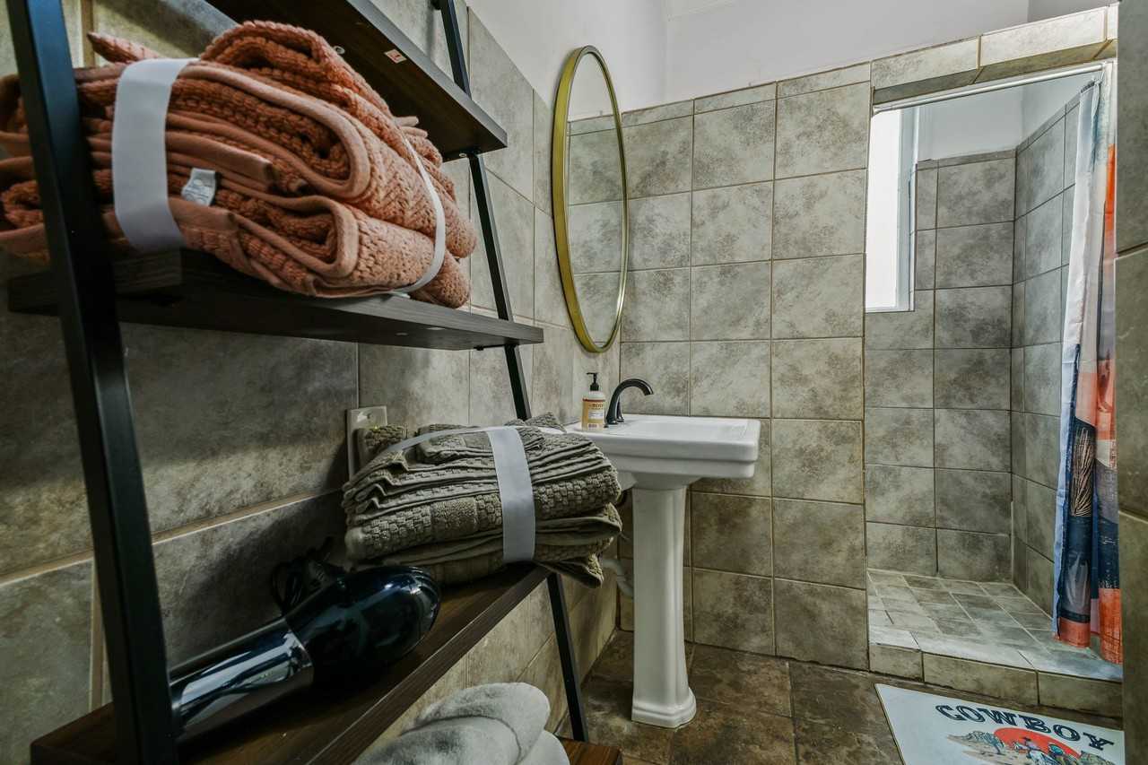 319 E Courtland Pl #319 - Photo 7 of 19