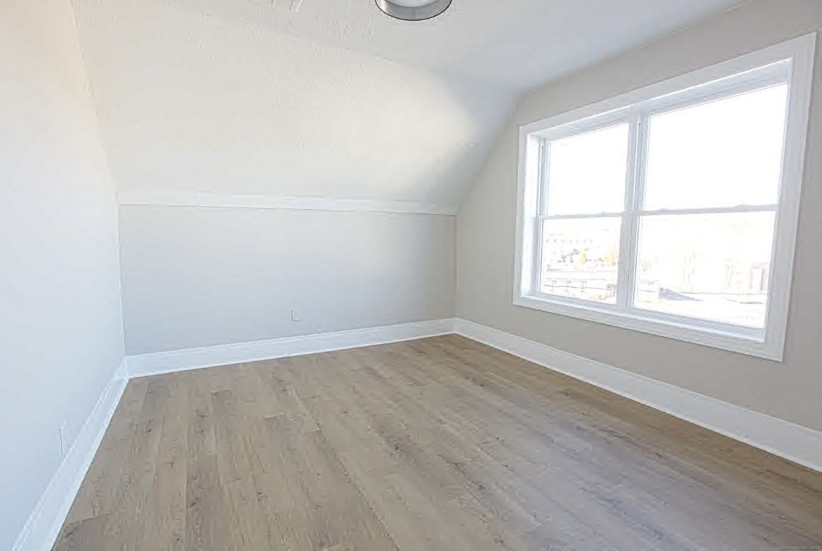 31 Florence St #3 - Photo 6 of 10