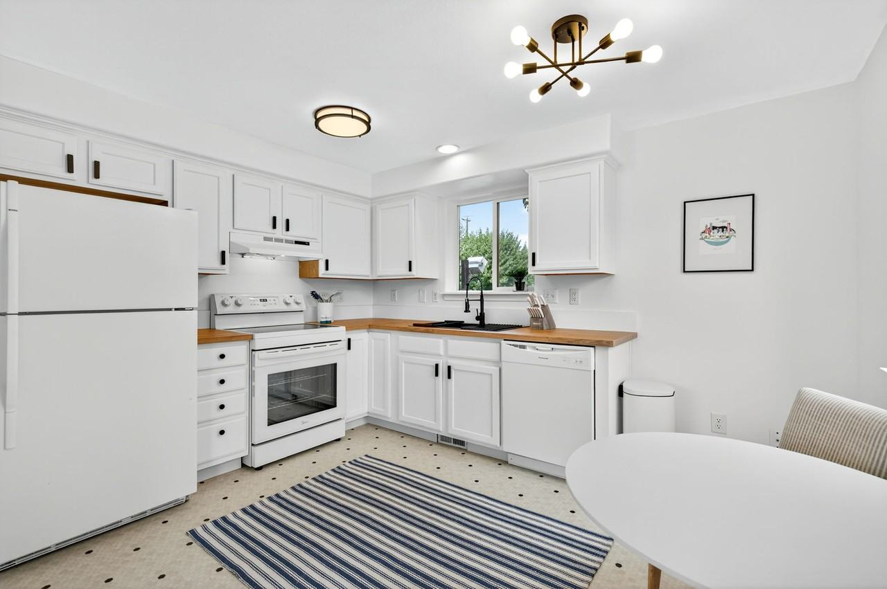 2525 Se 136th Ave #2525 - Photo 2 of 21