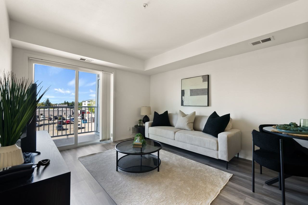 Rochdale Crossing - Photo 2 of 16