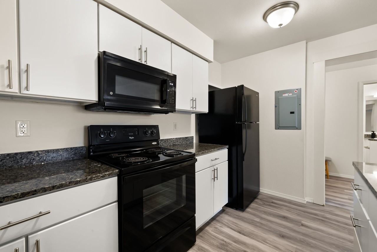 Rochdale Crossing - Photo 3 of 16